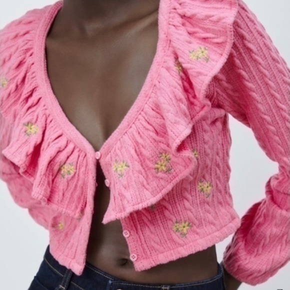 🆕ZARA BUBBLE GUM BARBIE PINK FLORAL CABLE-KNIT RUFFLED CROP CARDIGAN NWT SMALL - Picture 5 of 11